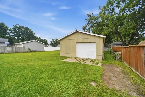 104 Corliss AVE, Elk Run Heights, IA 50707