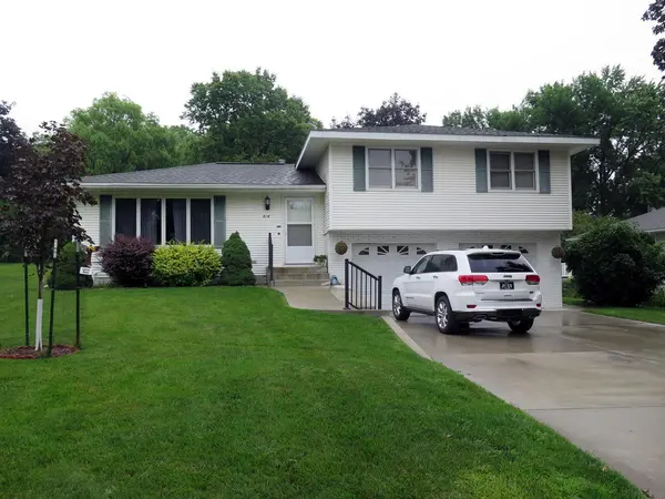 616 Crescent AVE, Decorah, IA 52101