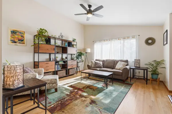 902 Rosa DR, Decorah, IA 52101