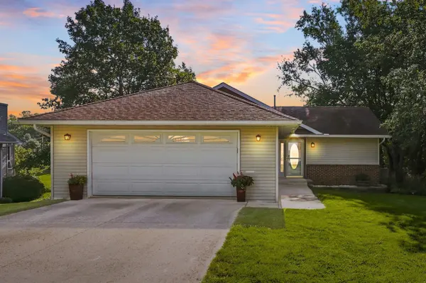 902 Rosa DR, Decorah, IA 52101