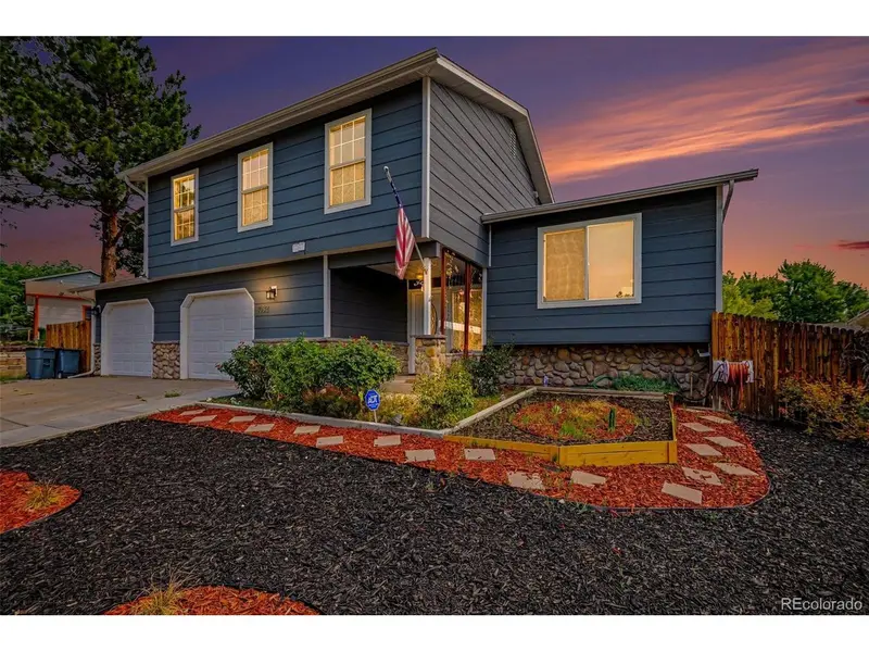 1032 S Ventura, Aurora, CO 80017