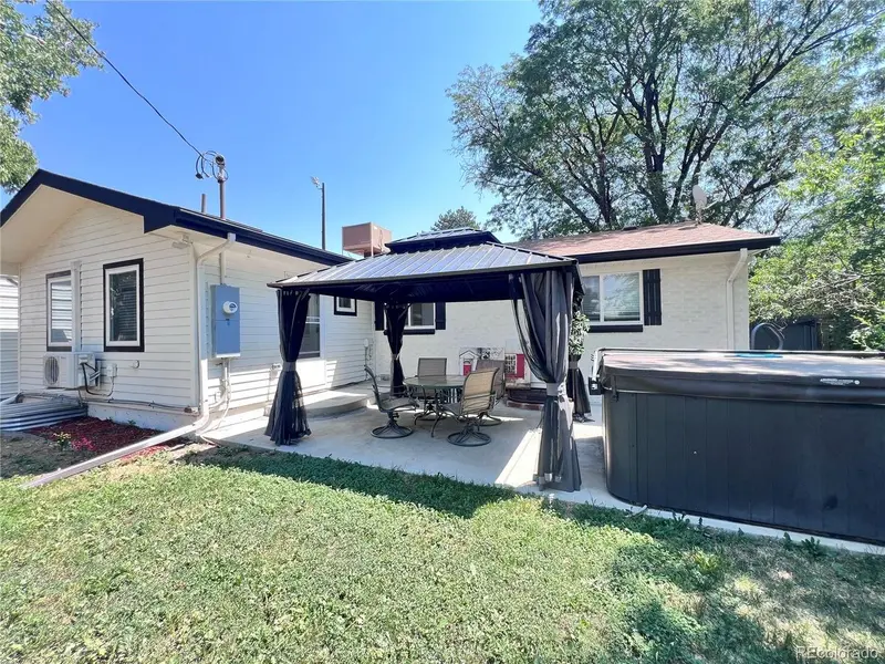 555 Everett, Lakewood, CO 80226