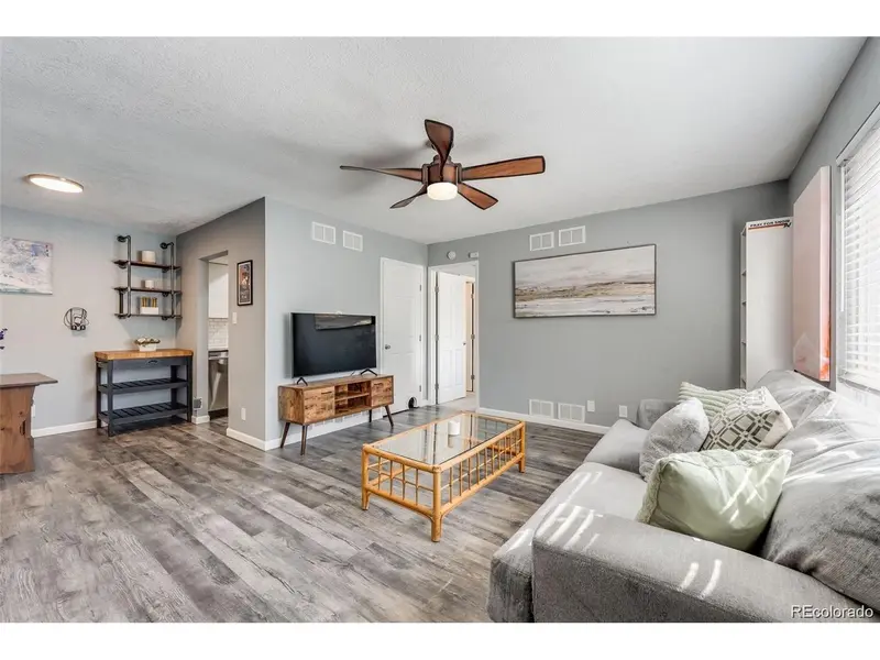 1135 S Oneida #F, Denver, CO 80224