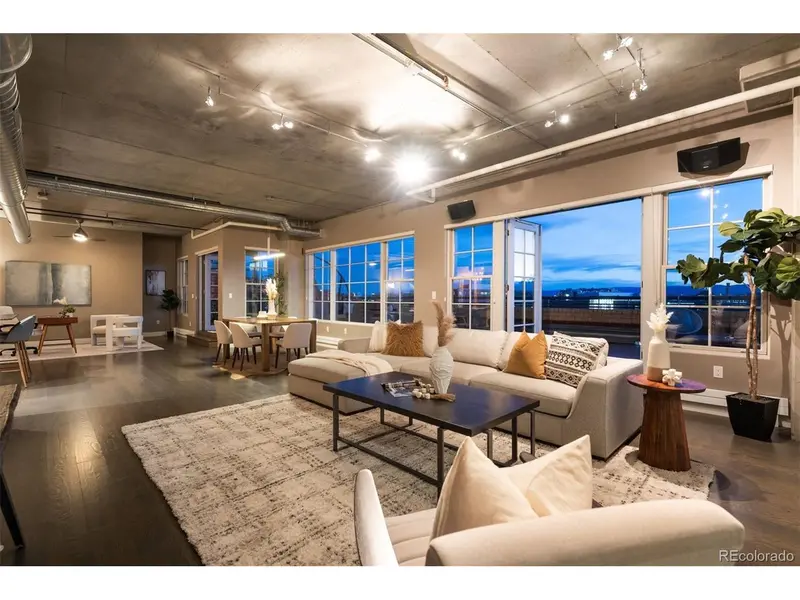 1499 Blake #6K, Denver, CO 80202