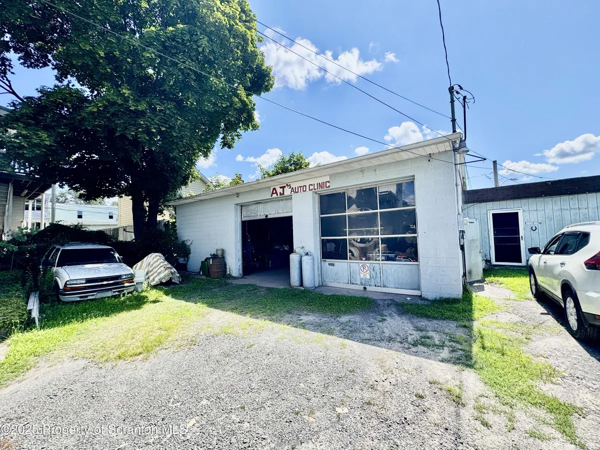 1430 N Main AVE, Scranton, PA 18508