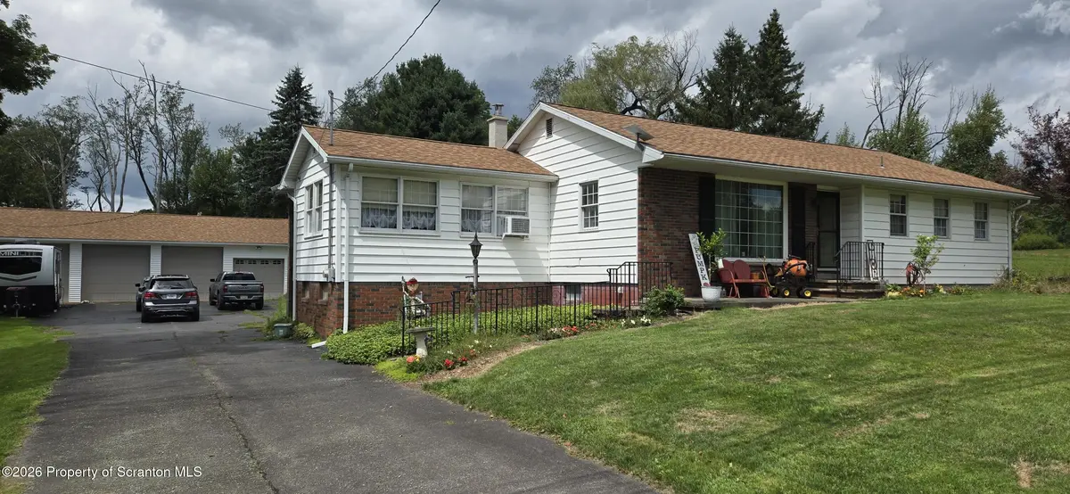 2551 Easton TPKE, Waymart, PA 18472