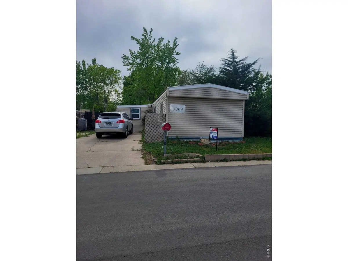 9069 Mandel, Denver, CO 80260