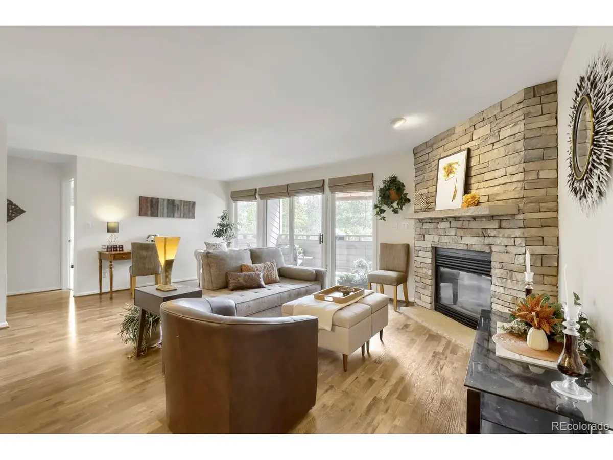 23656 Pondview #C, Golden, CO 80401
