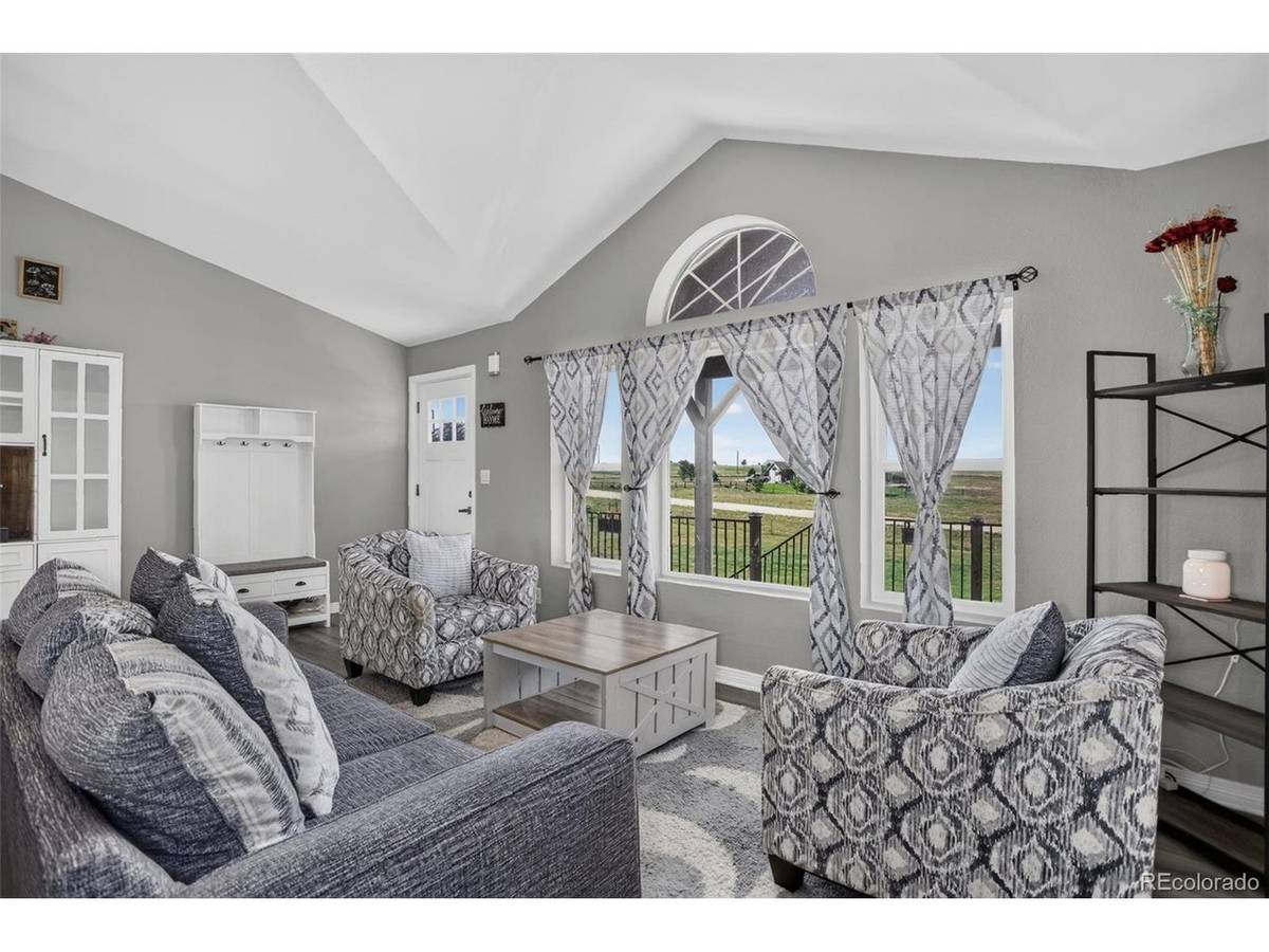 6528 Bow Meadows, Elizabeth, CO 80107