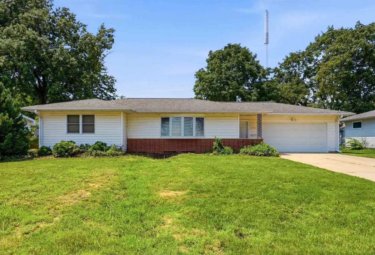 2724 Barton AVE, Waterloo, IA 50702