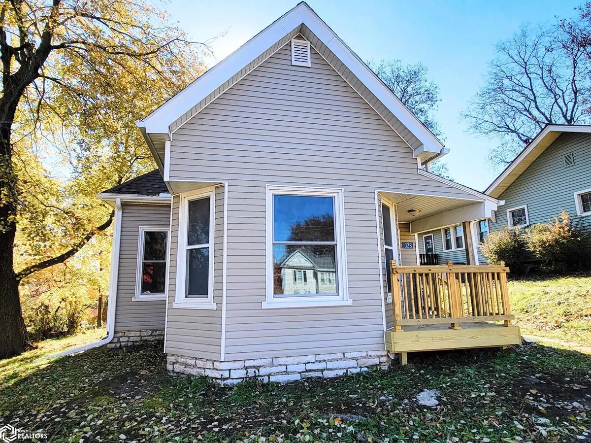 328 E Maple AVE, Ottumwa, IA 52501