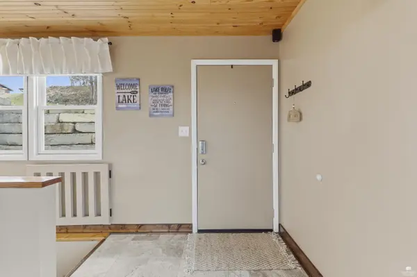 7022 Deer Run, Manhattan, KS 66503