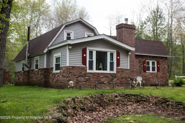 11 Branning RD, Beach Lake, PA 18405