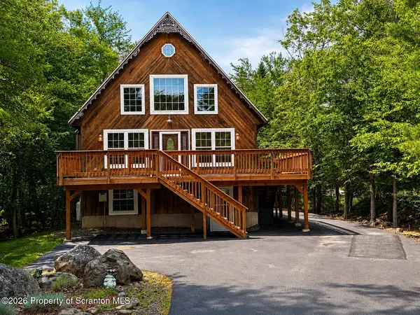 69 Floral DR,  Thornhurst,  PA 18424