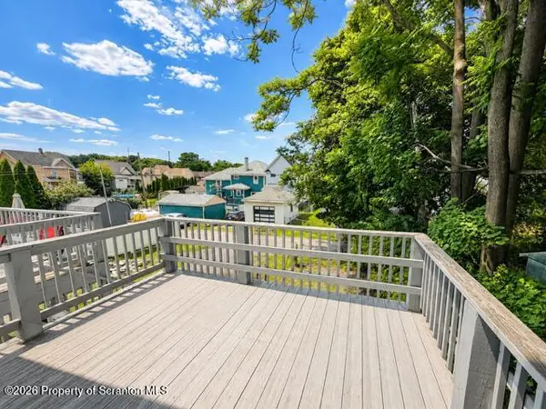 514 4th ST, Dunmore, PA 18512