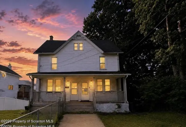 514 4th ST, Dunmore, PA 18512