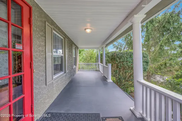 406 Highland AVE, Clarks Summit, PA 18411
