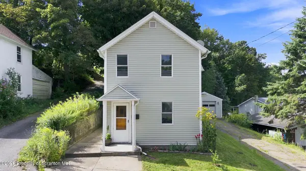 134 William ST, Dunmore, PA 18510