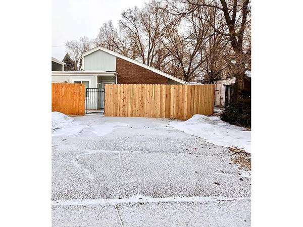 308 25th #2 B, Greeley, CO 80631