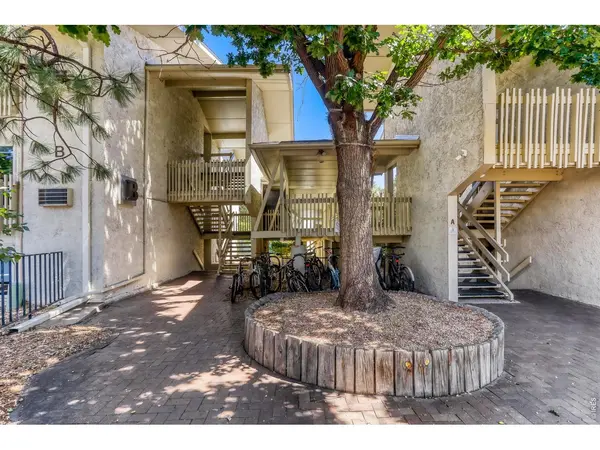 2707 Valmont #211B, Boulder, CO 80304