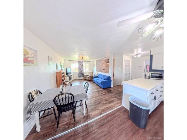 1624 Longbranch, Strasburg, CO 80136