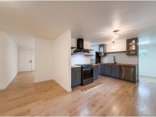 1950 Edgewood, Boulder, CO 80304