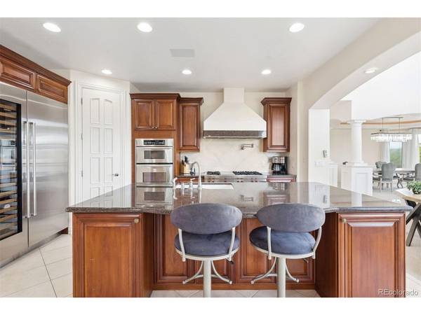 8926 Ridgepoint, Castle Pines, CO 80108