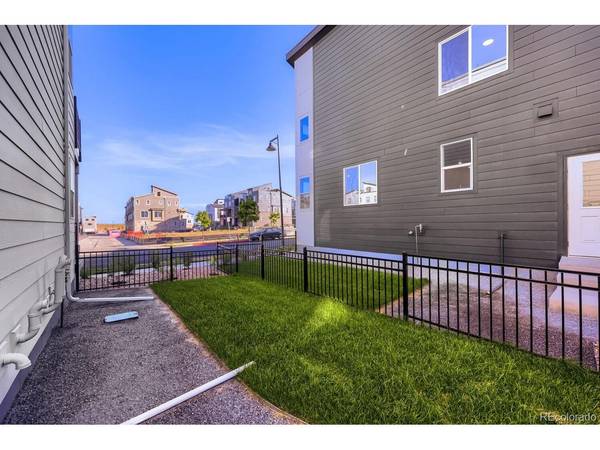 16567 Peak, Broomfield, CO 80023