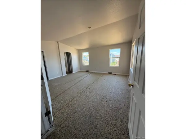 4693 Durham, Denver, CO 80239