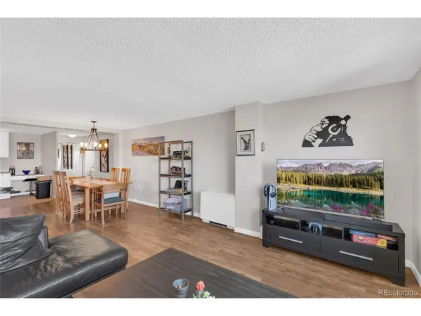 2225 Buchtel #511, Denver, CO 80210