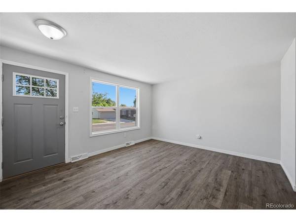 6160 W 77th, Arvada, CO 80003