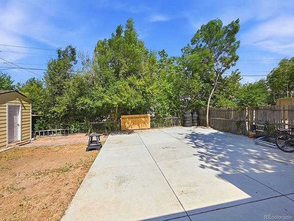556 Elmira, Aurora, CO 80010