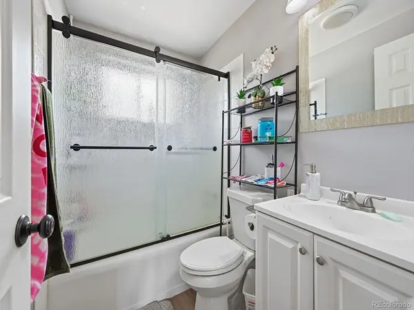 556 Elmira, Aurora, CO 80010