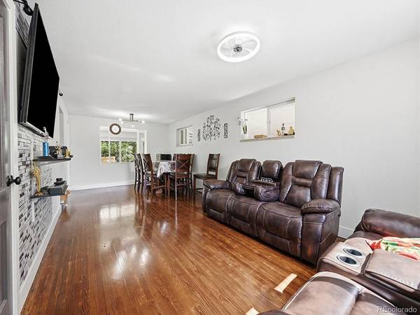 556 Elmira, Aurora, CO 80010