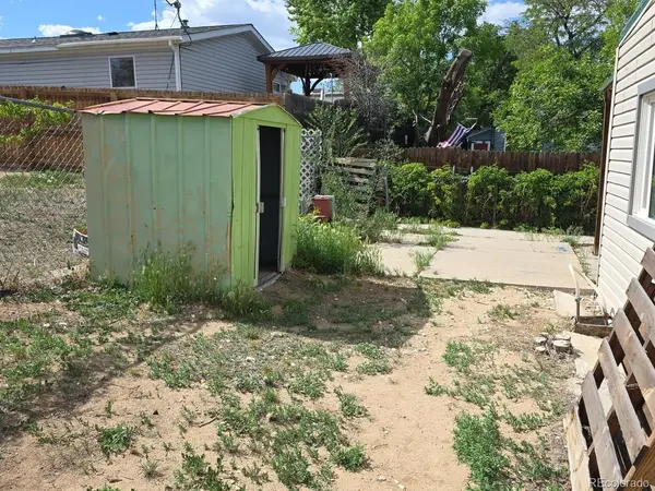 9025 Mandel, Denver, CO 80260