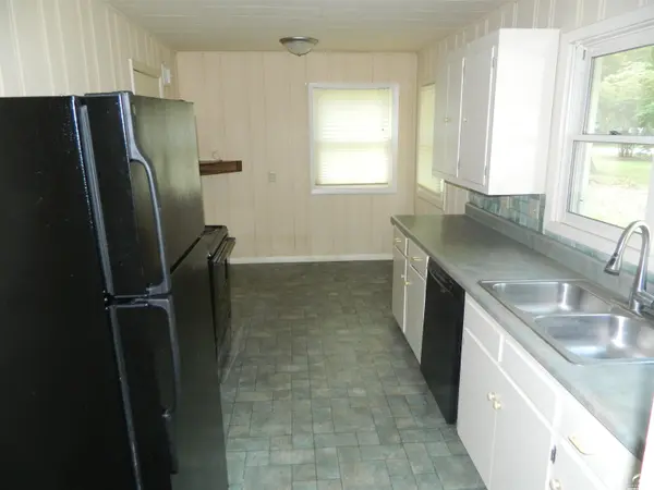 2105 Haskell AVE, Lawrence, KS 66046