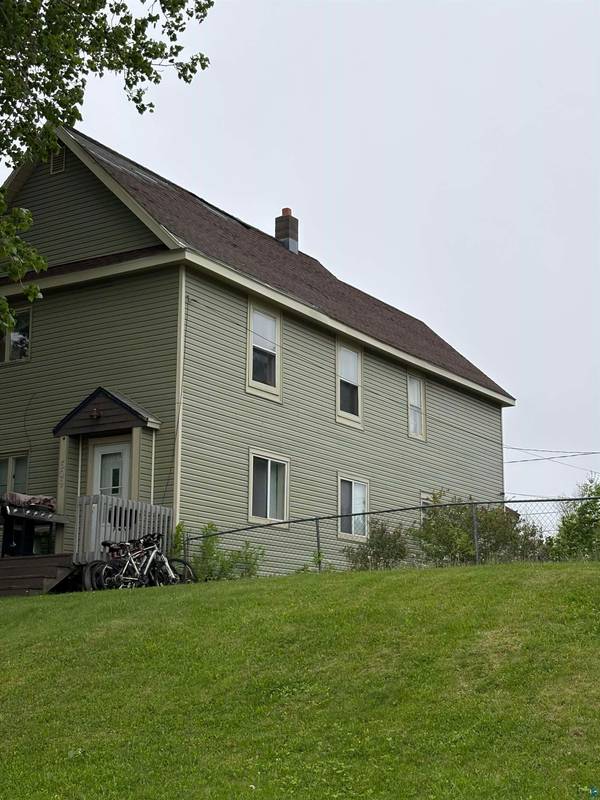 509 N 53rd Ave W, Duluth, MN 55807