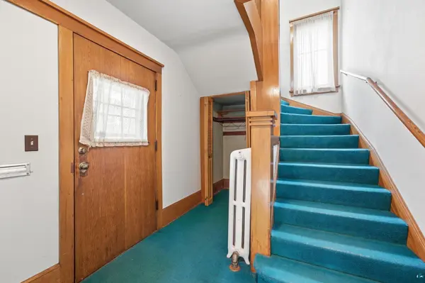 2114 E 2nd St, Duluth, MN 55812