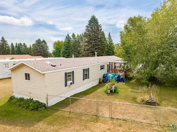 807 W Stowe St, Duluth, MN 55808