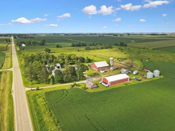 2370 EXETER AVE, Ionia, IA 50645