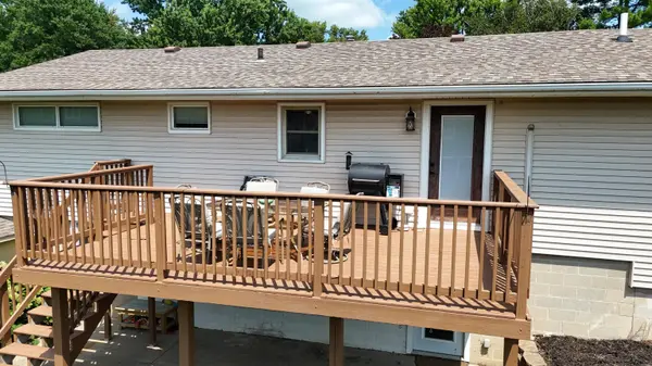 509 Sunrise BLVD, Decorah, IA 52101