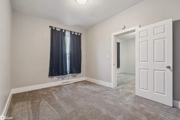 1916 Avenue F, Fort Madison, IA 52627