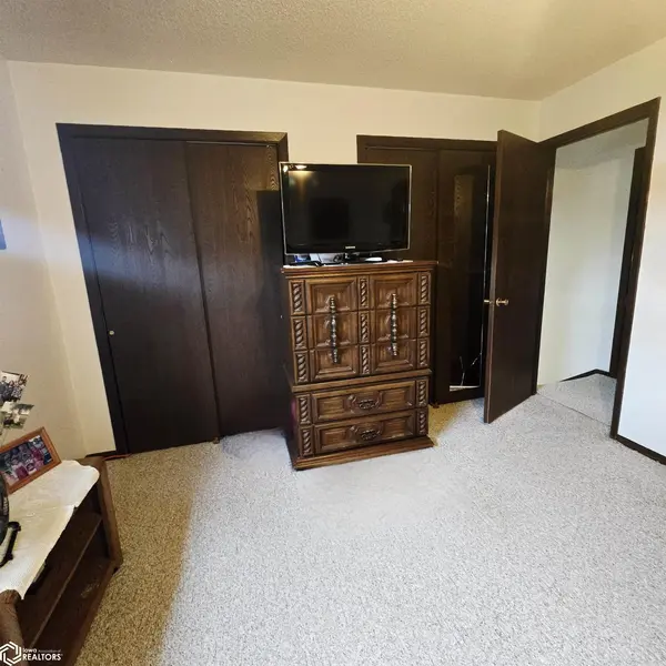1216 N Green ST, Oskaloosa, IA 52577