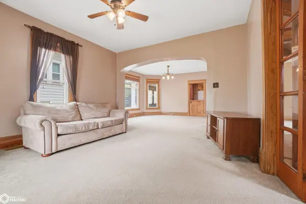 425 E Wheeler ST, West Burlington, IA 52655