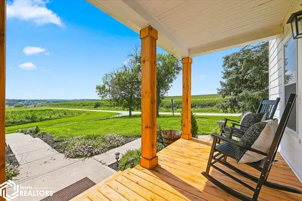 25091 Jaguar LOOP, Underwood, IA 51576