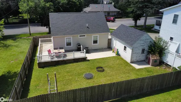 206 N 9th ST, Clear Lake, IA 50428