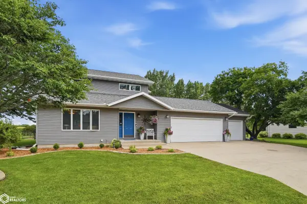 2202 16th AVE, Clear Lake, IA 50428