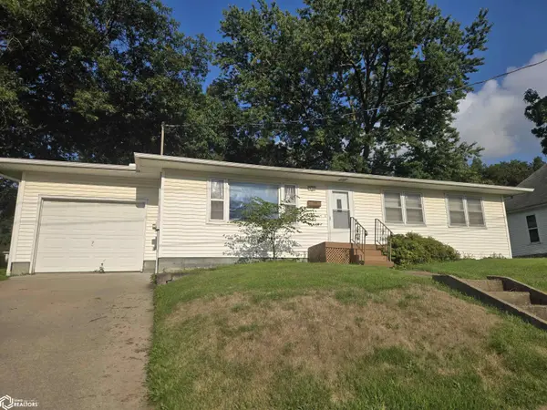 615 S 18Th ST, Centerville, IA 52544