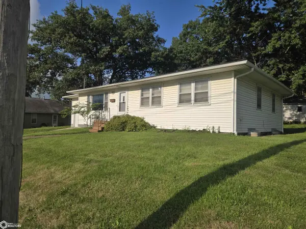 615 S 18Th ST, Centerville, IA 52544