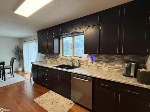 1702 E Elm ST, Algona, IA 50511